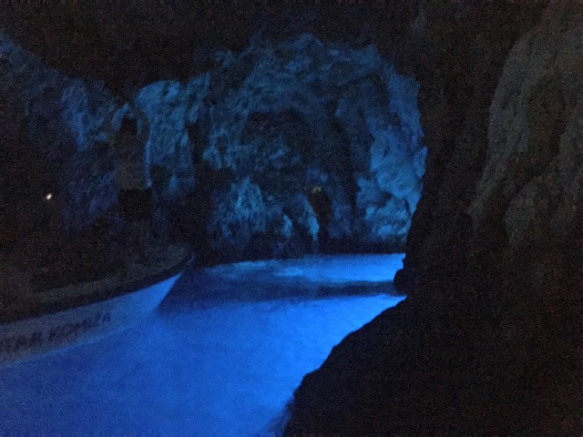 クロアチア青の洞窟